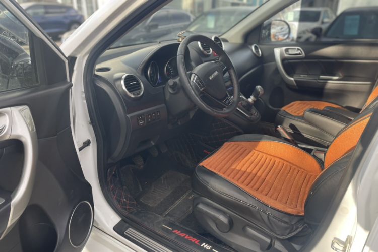 Used Haval H6 2016 Upgraded Model 1.5T Manual Two-Wheel Drive Elite Version Left Front Seat