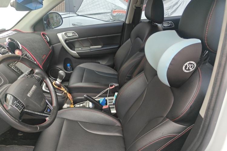 Used Haval H6 2016 Upgraded Model 1.5T Manual Two-Wheel Drive Elite Version Left Front Seat