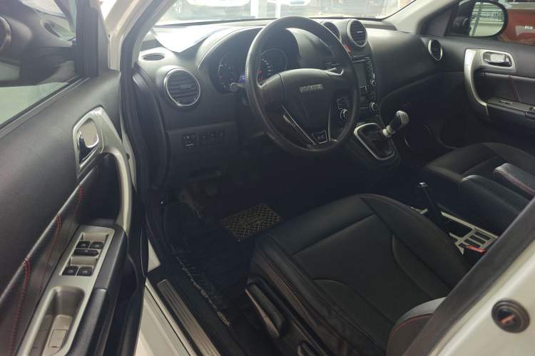 Used Haval H6 2016 Upgraded Model 1.5T Manual Two-Wheel Drive Urban Version Left Front Seat