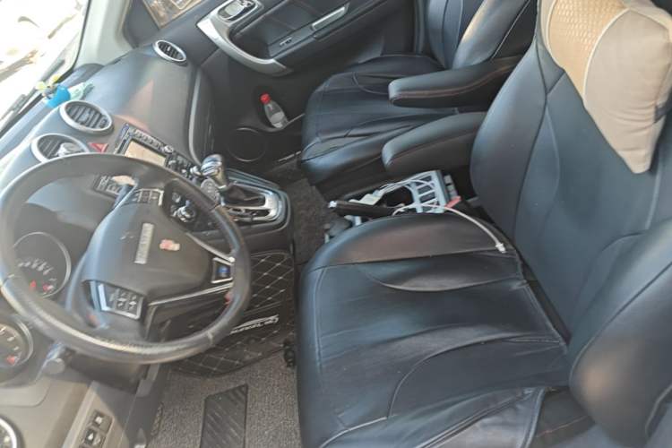 Used Haval H6 2016 Upgraded Model 1.5T Automatic Two-Wheel Drive Elite Version Left Front Seat
