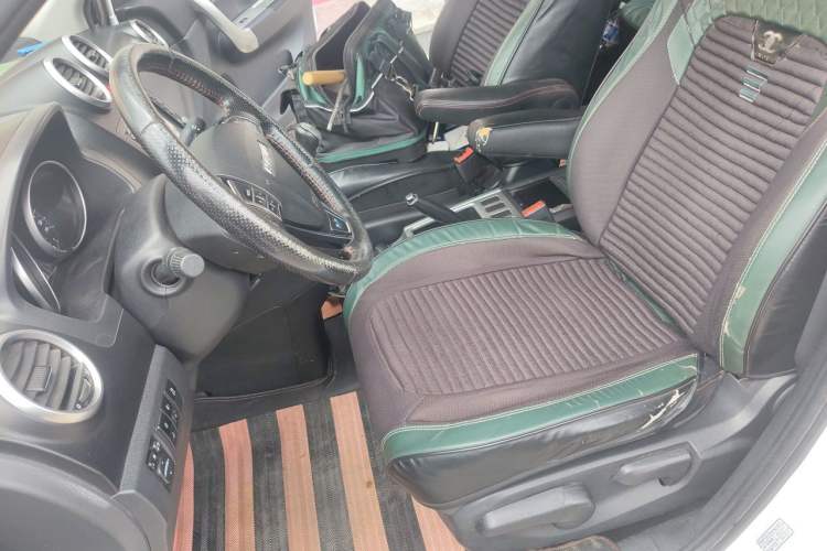 Used Haval H6 2016 Upgraded Model 1.5T Manual Two-Wheel Drive Elite Version Left Front Seat