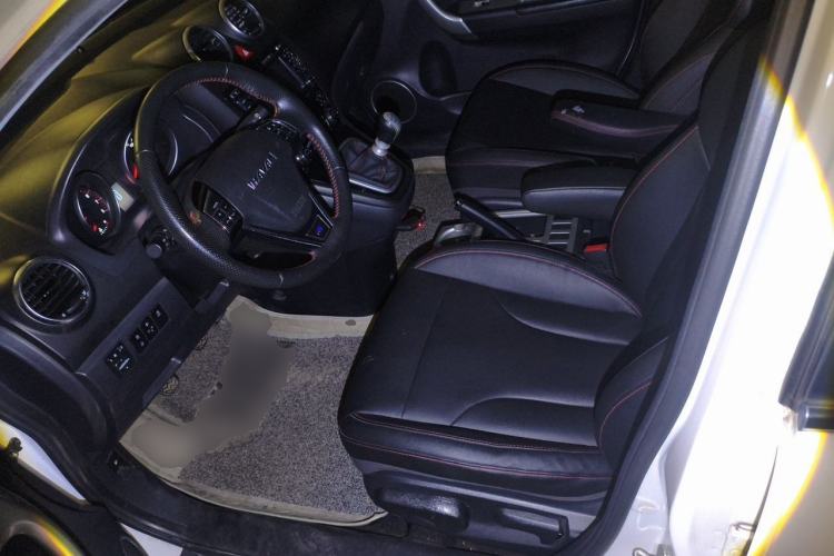 Used Haval H6 2016 Upgraded Model 1.5T Manual Two-Wheel Drive Elite Version Left Front Seat