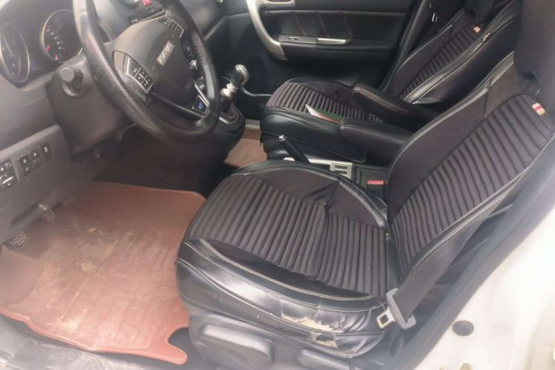 Used Haval H6 2016 Upgraded Model 1.5T Manual Two-Wheel Drive Elite Version Left Front Seat