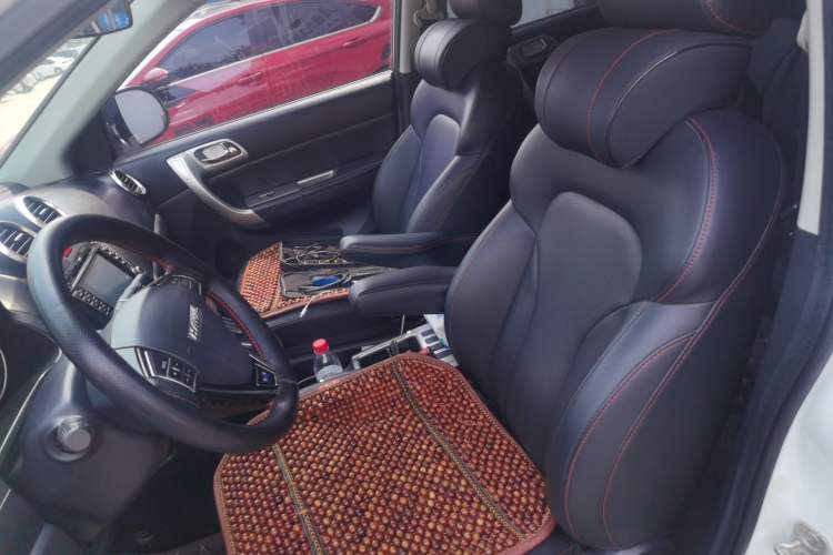 Used Haval H6 2016 Upgraded Model 1.5T Automatic Two-Wheel Drive Elite Version Left Front Seat