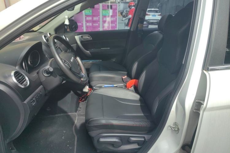 Used Haval H6 2016 Upgraded Model 1.5T Automatic Two-Wheel Drive Elite Version Left Front Seat