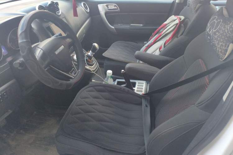 Used Haval H6 2016 Upgraded Model 1.5T Manual Two-Wheel Drive Value Edition Left Front Seat