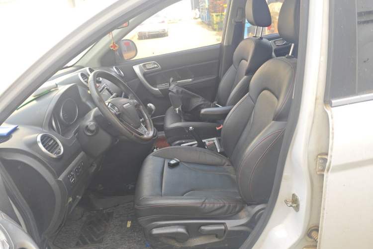 Used Haval H6 2016 Upgraded Model 1.5T Manual Two-Wheel Drive Elite Version Left Front Seat