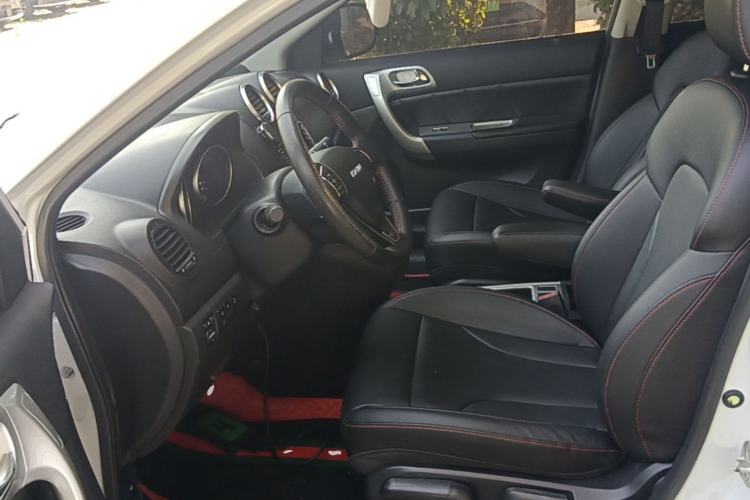 Used Haval H6 2016 Upgraded Model 1.5T Automatic Two-Wheel Drive Elite Version Left Front Seat