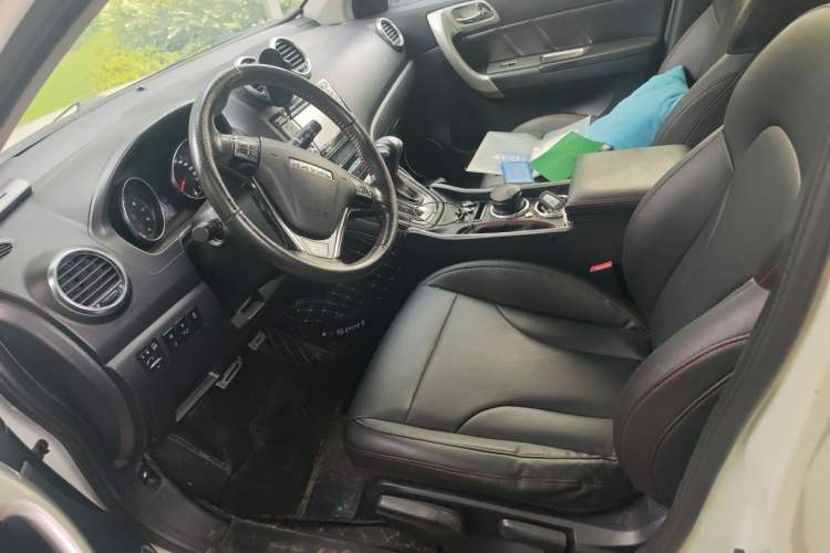 Used Haval H6 2016 Upgraded Model 1.5T Automatic Two-Wheel Drive Elite Version Left Front Seat