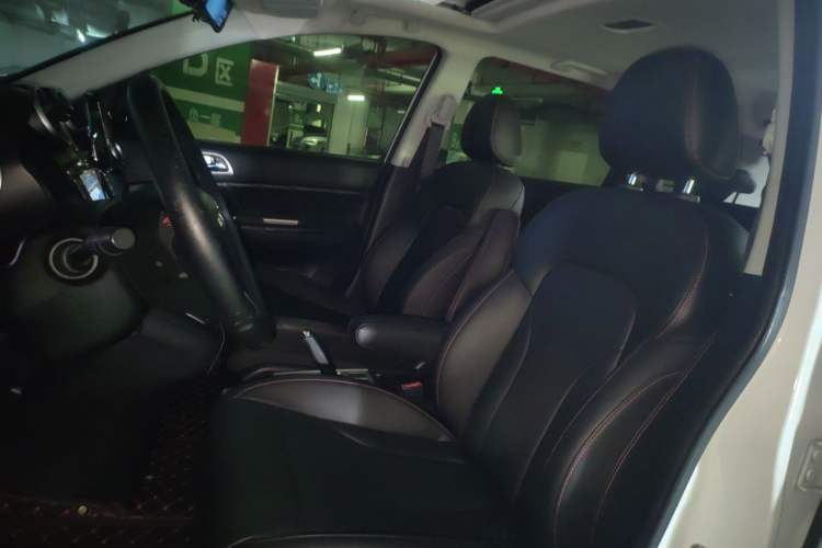 Used Haval H6 2016 Upgraded Model 1.5T Automatic Two-Wheel Drive Elite Version Left Front Seat