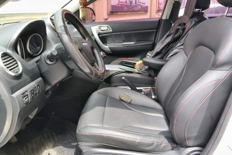 Used Haval H6 2016 Upgraded Model 1.5T Manual Two-Wheel Drive Elite Version Left Front Seat