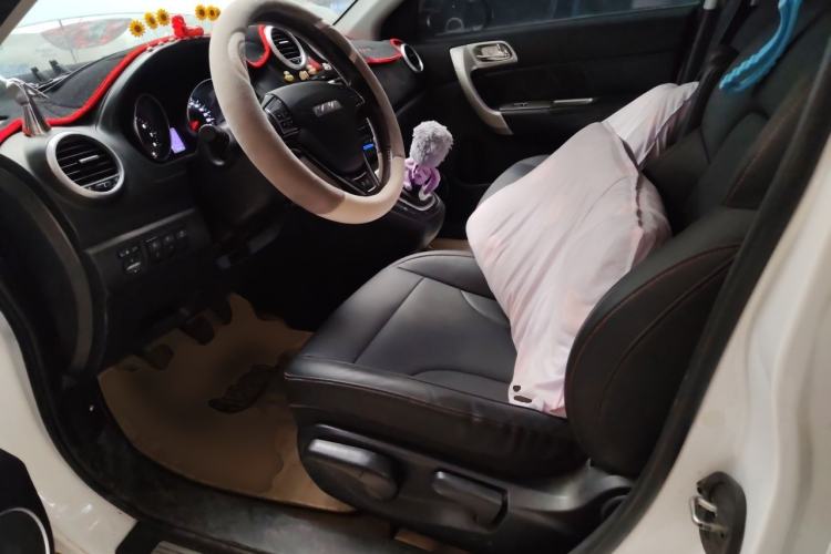 Used Haval H6 2016 Upgraded Model 1.5T Manual Two-Wheel Drive Elite Version Left Front Seat
