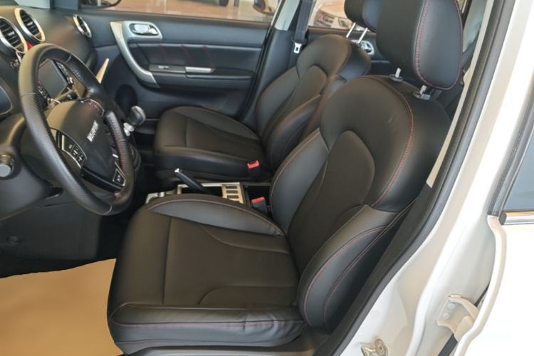 Used Haval H6 2016 Upgraded Model 1.5T Manual Two-Wheel Drive Elite Version Left Front Seat