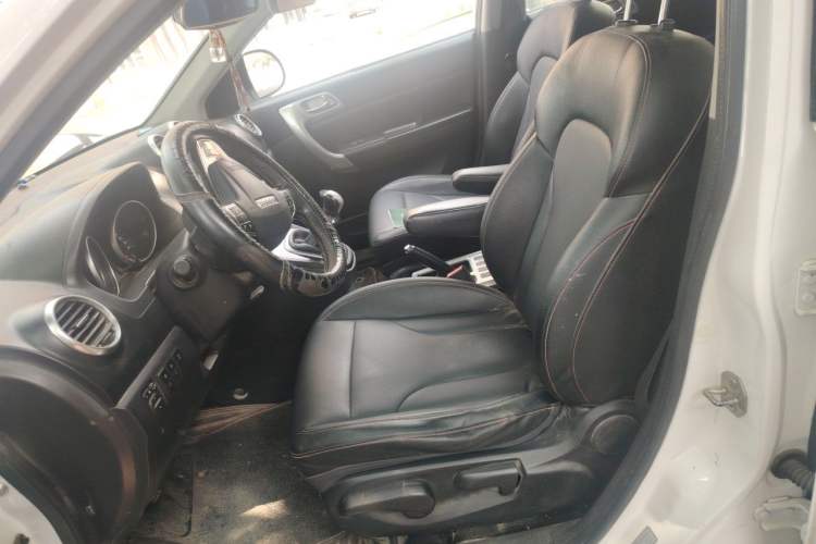 Used Haval H6 2016 Upgraded Model 1.5T Manual Two-Wheel Drive Urban Version Left Front Seat