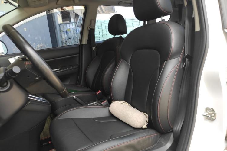 Used Haval H6 2016 Upgraded Model 1.5T Automatic Two-Wheel Drive Elite Version Left Front Seat