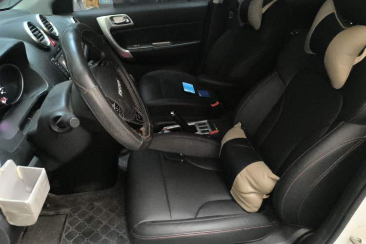 Used Haval H6 2016 Upgraded Model 1.5T Manual Two-Wheel Drive Elite Version Left Front Seat