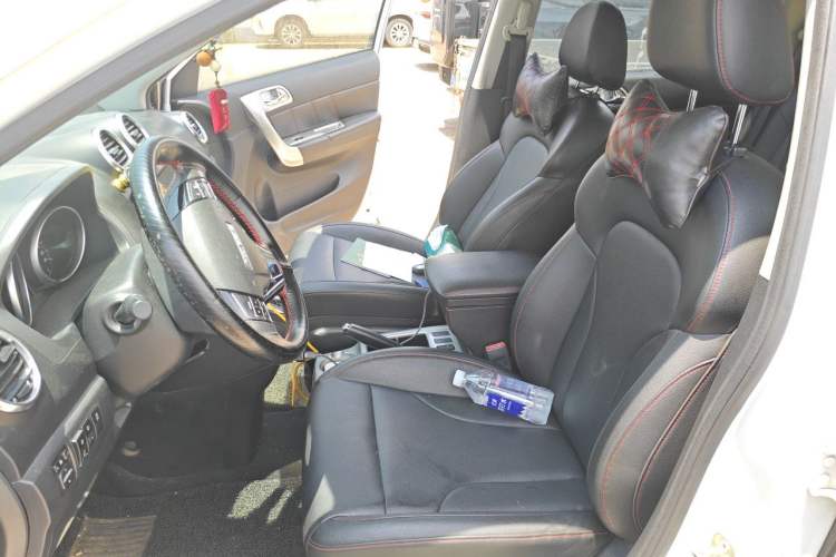 Used Haval H6 2016 Upgraded Model 1.5T Automatic Two-Wheel Drive Elite Version Left Front Seat