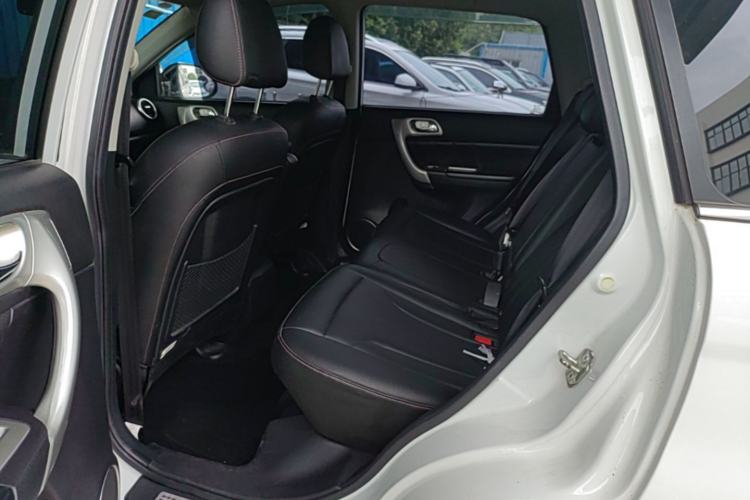Used Haval H6 2016 Upgraded Model 1.5T Manual Two-Wheel Drive Urban Version Left Rear Seat