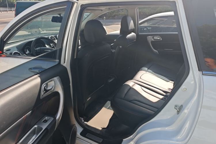 Used Haval H6 2016 Upgraded Model 1.5T Manual Two-Wheel Drive Elite Version Left Rear Seat