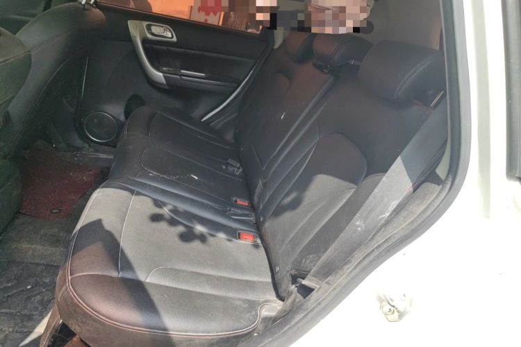 Used Haval H6 2016 Upgraded Model 1.5T Manual Two-Wheel Drive Urban Version Left Rear Seat