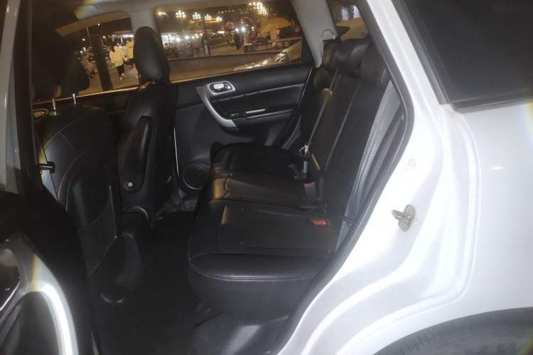 Used Haval H6 2016 Upgraded Model 1.5T Manual Two-Wheel Drive Elite Version Left Rear Seat
