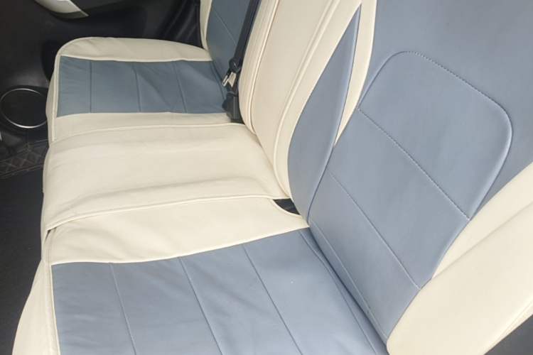 Used Haval H6 2016 Upgraded Model 1.5T Automatic Two-Wheel Drive Elite Version Left Rear Seat