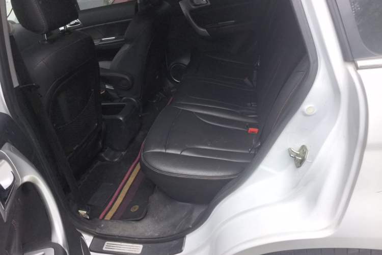 Used Haval H6 2016 Upgraded Model 1.5T Automatic Two-Wheel Drive Elite Version Left Rear Seat