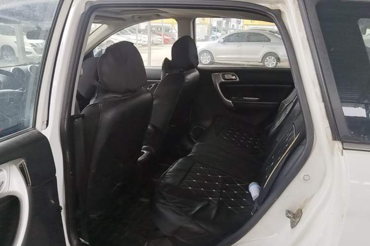 Used Haval H6 2016 Upgraded Model 1.5T Automatic Two-Wheel Drive Elite Version Left Rear Seat