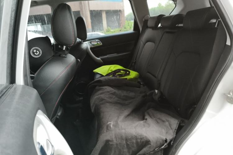 Used Haval H6 2016 Upgraded Model 1.5T Automatic Two-Wheel Drive Elite Version Left Rear Seat