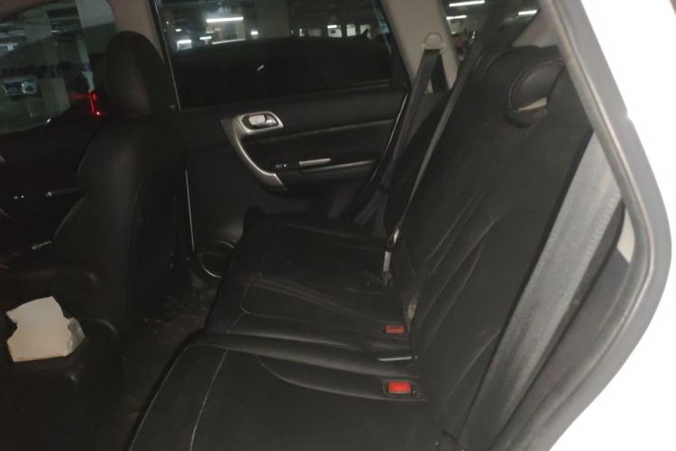 Used Haval H6 2016 Upgraded Model 1.5T Manual Two-Wheel Drive Elite Version Left Rear Seat