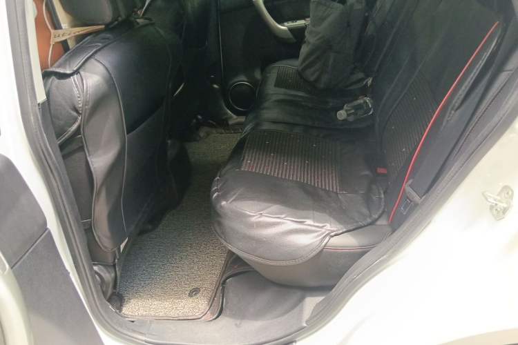 Used Haval H6 2016 Upgraded Model 1.5T Manual Two-Wheel Drive Elite Version Left Rear Seat