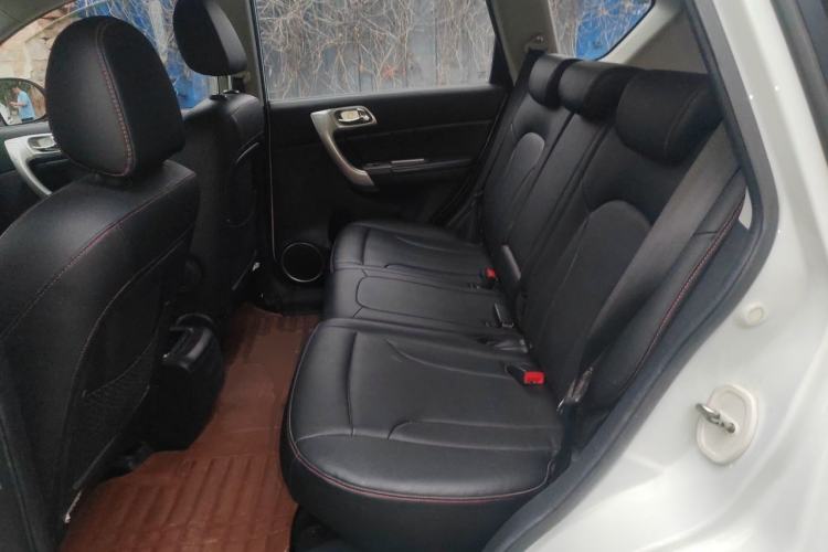 Used Haval H6 2016 Upgraded Model 1.5T Automatic Two-Wheel Drive Elite Version Left Rear Seat