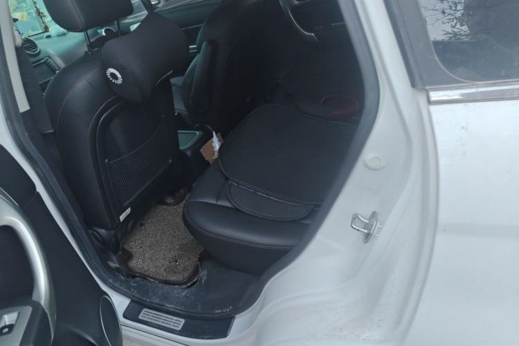 Used Haval H6 2016 Upgraded Model 1.5T Automatic Two-Wheel Drive Elite Version Left Rear Seat