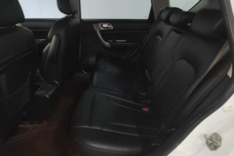 Used Haval H6 2016 Upgraded Model 1.5T Automatic Two-Wheel Drive Elite Version Left Rear Seat