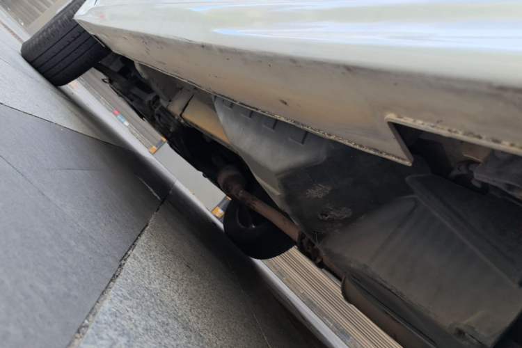 Used Haval H6 2016 Upgraded Model 1.5T Manual Two-Wheel Drive Elite Version Left Side Sill