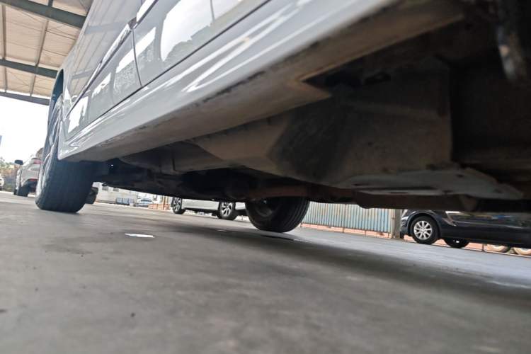 Used Haval H6 2016 Upgraded Model 1.5T Manual Two-Wheel Drive Value Edition Left Side Sill