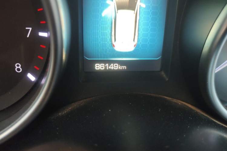 Used Haval H6 2016 Upgraded Model 1.5T Manual Two-Wheel Drive Urban Version Odometer Close Up