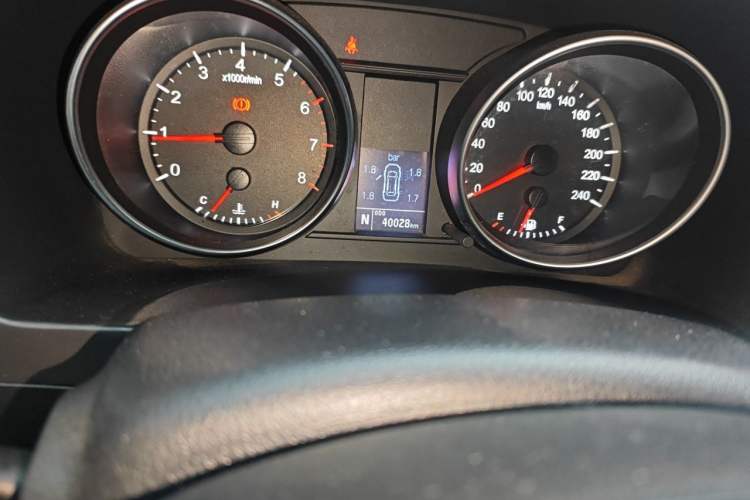 Used Haval H6 2016 Upgraded Model 1.5T Automatic Two-Wheel Drive Elite Version Odometer Close Up