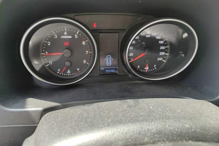 Used Haval H6 2016 Upgraded Model 1.5T Manual Two-Wheel Drive Urban Version Odometer Close Up