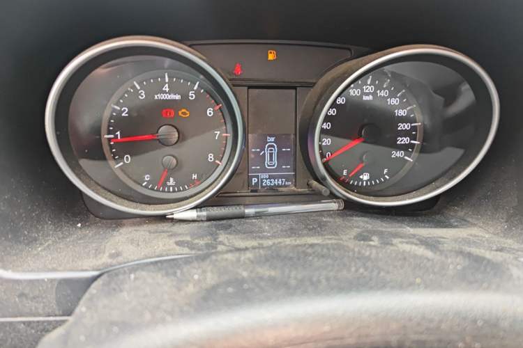 Used Haval H6 2016 Upgraded Model 1.5T Automatic Two-Wheel Drive Elite Version Odometer Close Up
