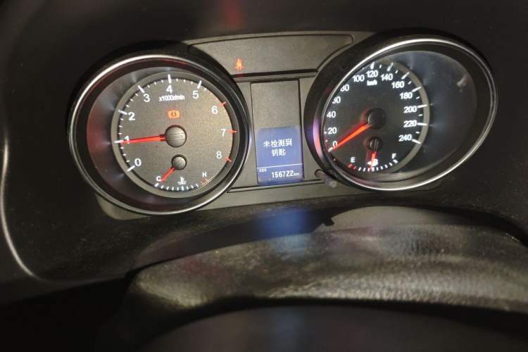 Used Haval H6 2016 Upgraded Model 1.5T Manual Two-Wheel Drive Elite Version Odometer Close Up