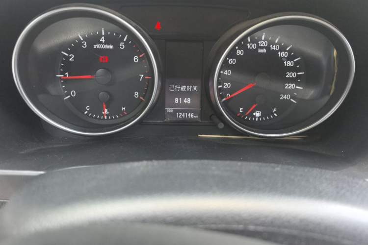 Used Haval H6 2016 Upgraded Model 1.5T Manual Two-Wheel Drive Elite Version Odometer Close Up
