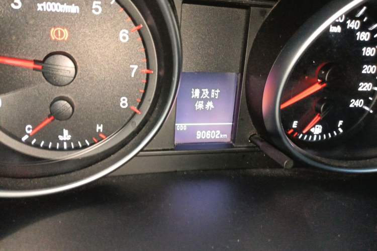Used Haval H6 2016 Upgraded Model 1.5T Manual Two-Wheel Drive Urban Version Odometer Close Up
