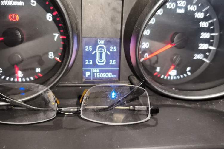 Used Haval H6 2016 Upgraded Model 1.5T Automatic Two-Wheel Drive Elite Version Odometer Close Up