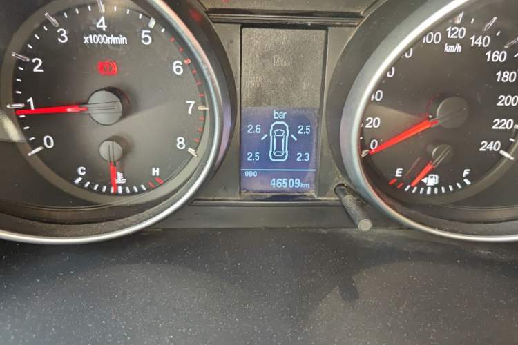 Used Haval H6 2016 Upgraded Model 1.5T Manual Two-Wheel Drive Elite Version Odometer Close Up