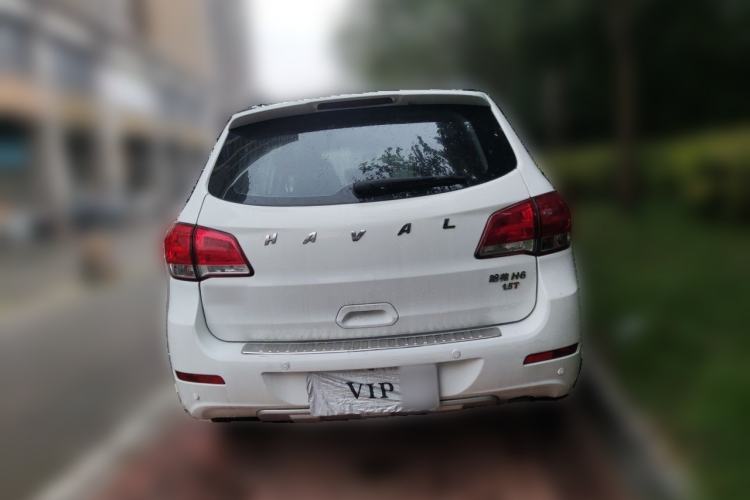 Used Haval H6 2016 Upgraded Model 1.5T Manual Two-Wheel Drive Elite Version Rear