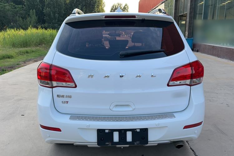 Used Haval H6 2016 Upgraded Model 1.5T Manual Two-Wheel Drive Urban Version Rear