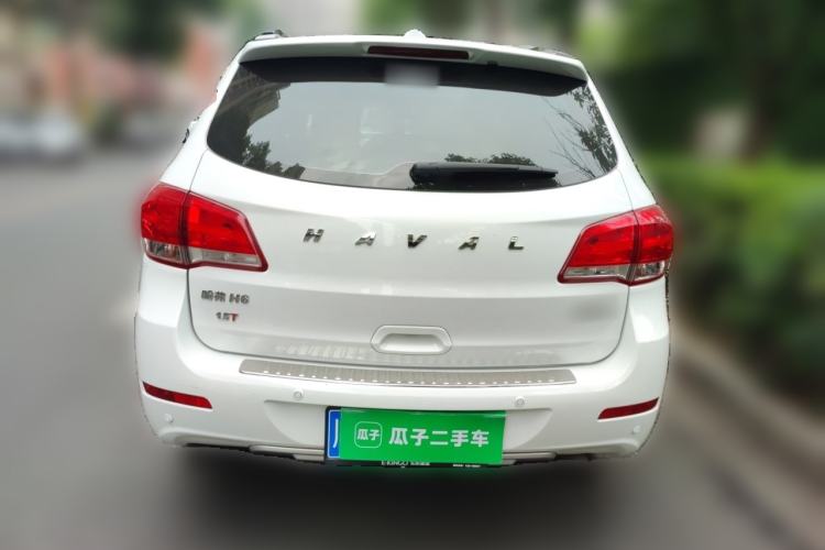 Used Haval H6 2016 Upgraded Model 1.5T Manual Two-Wheel Drive Elite Version Rear