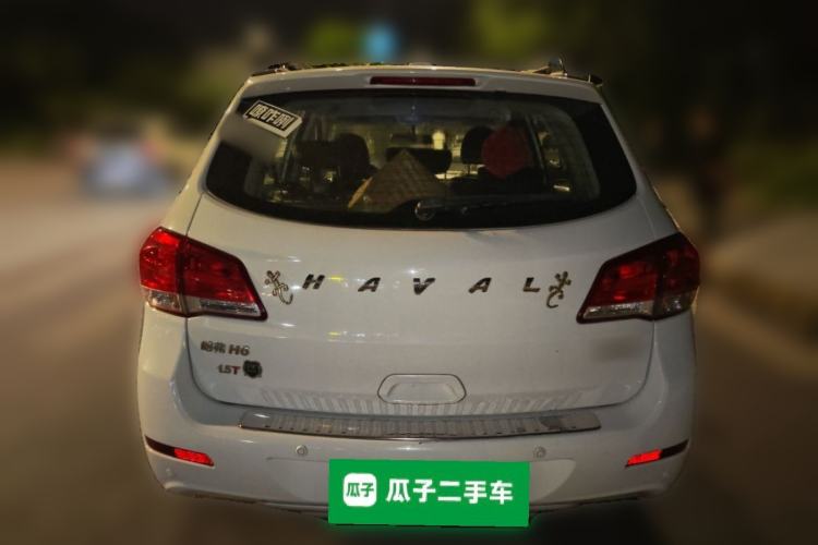 Used Haval H6 2016 Upgraded Model 1.5T Manual Two-Wheel Drive Urban Version Rear