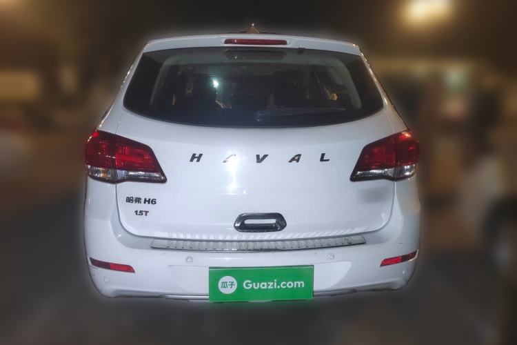 Used Haval H6 2016 Upgraded Model 1.5T Manual Two-Wheel Drive Elite Version Rear